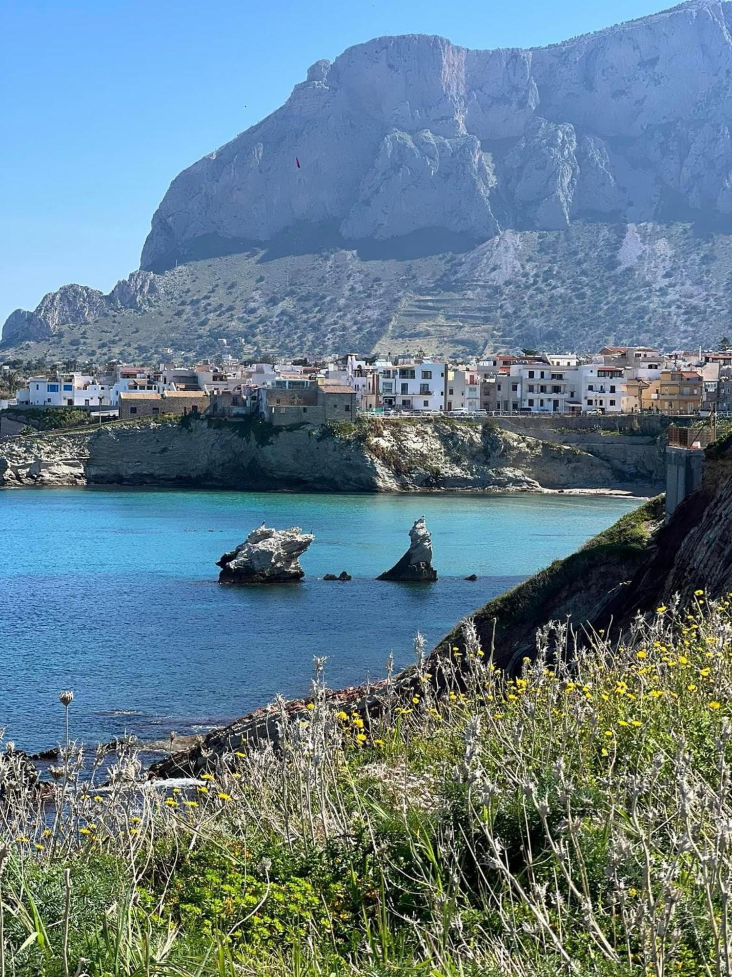 Fla' Suite Deluxe Terrasini Εξωτερικό φωτογραφία